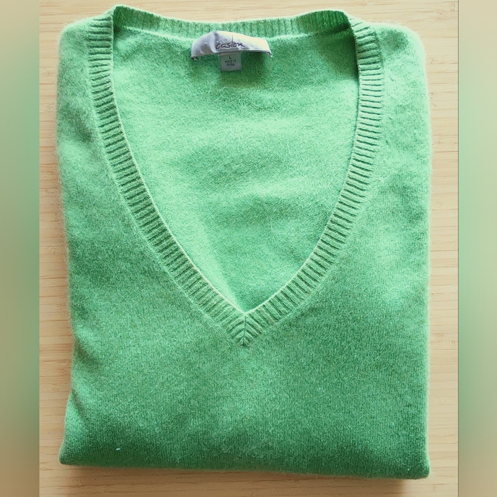 Cashmere sweater